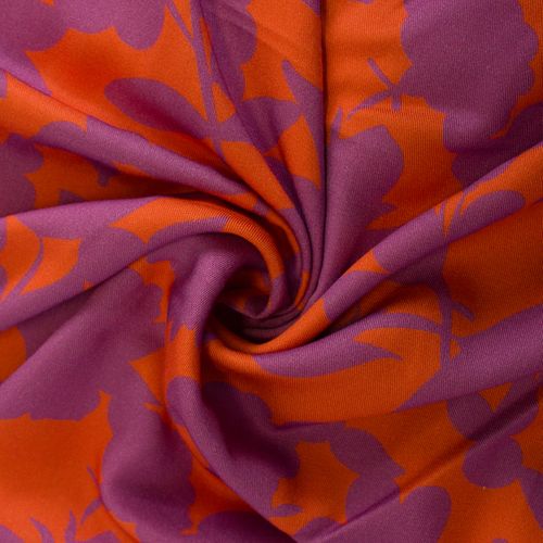 Viscose oranje modestof met paarse bloemen